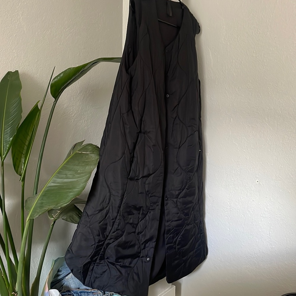Brand new Lululemon Long, light quilted Vest